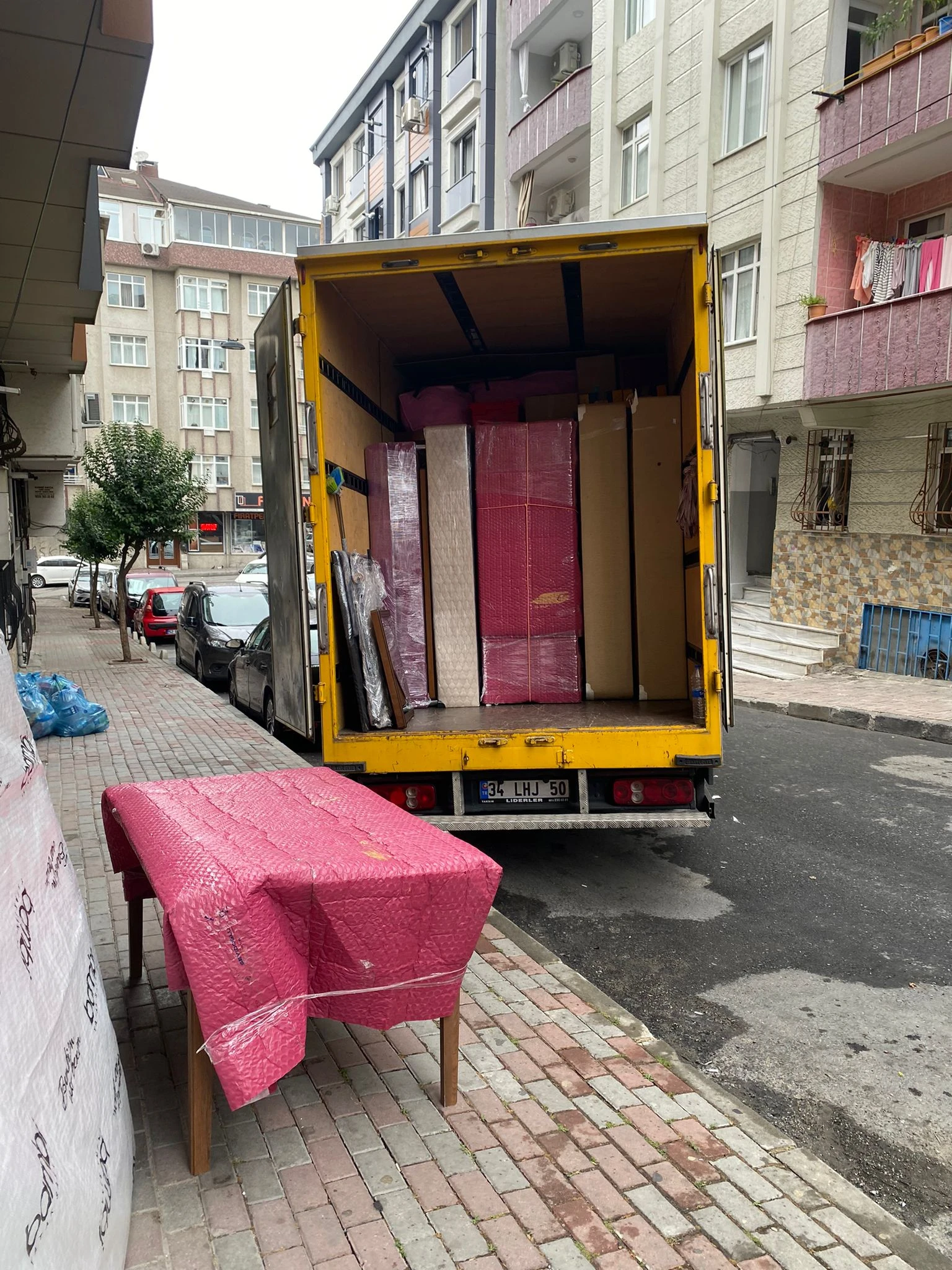 Tunceroğlu Nakliyat kamyon yükleme - İletişim